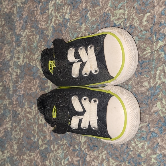 Chuck Taylor converse - Picture 2 of 3